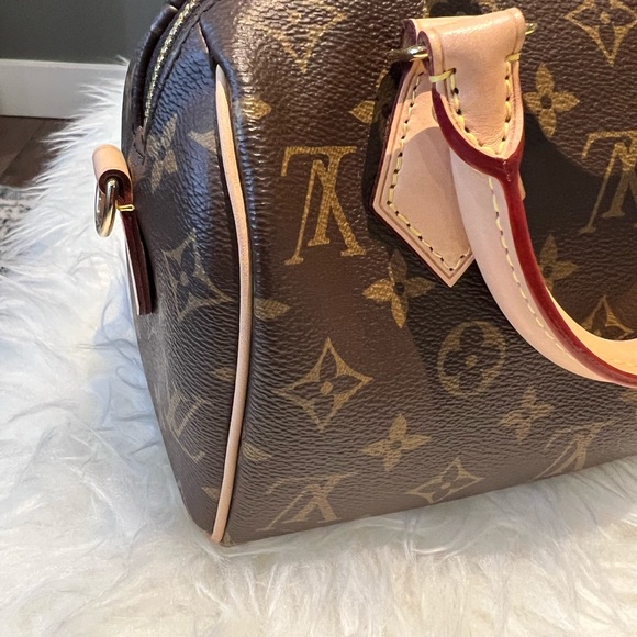 Louis Vuitton Speedy 20 - Picture 8 of 12